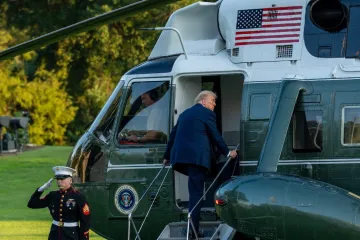 Laserom naciljao helikopter s Trumpom! Službe munjevito reagirale, našli su i nož