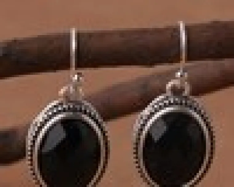 Kupili ste proizvode na ovoj internetskoj stranici? Državni inspektorat objavio upozorenje: 'Prestanite ih nositi'