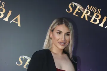 Srpska influencerica ispričala detalje estetskog zahvata: 'Jedna dojka mi je bila manja od druge'