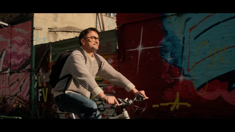 Premijera Joline pjesme 'Od malih nogu': Prvi put mu se pridružuju sin i kći