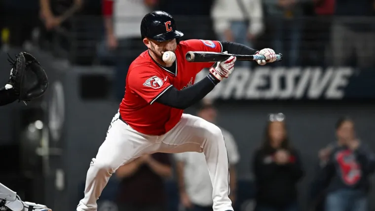 Za dlaku izbjegnuta tragedija: Projektil od 160 km/h pogodio bejzbolaša u lice