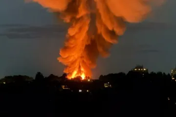Vatrena kugla nad gradom, snimljen točan trenutak izbijanja eksplozije: 'Tresla mi se kuća'