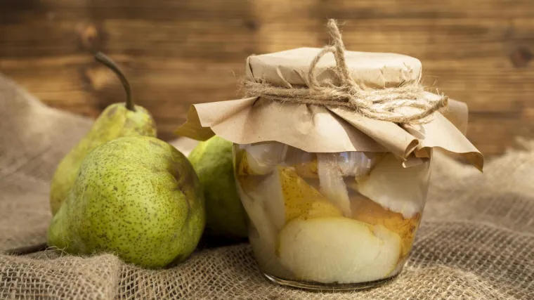 Imate viška voća? Pripremite kompot od jabuka i krušaka i uživajte u okusu