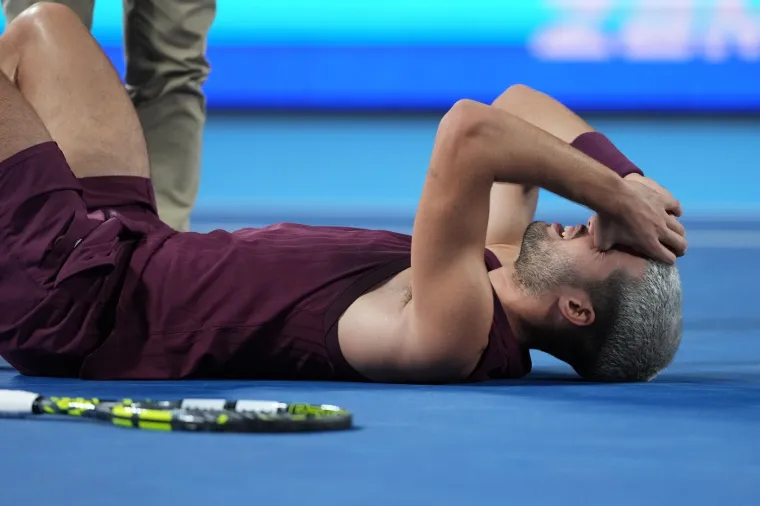 Drama u Tokiju: Alcaraz se ozlijedio pa izveo junački podvig, ovi prizori obilaze svijet