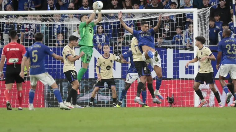 Barcelona primila gol s 40 metara pa ubacila u višu brzinu i deklasirala Oviedo