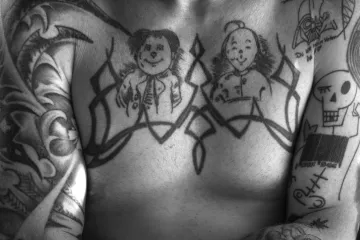 Mladića (22) ubila tetovaža: Tattoo majstor radio nezamislivo za vrijeme procesa