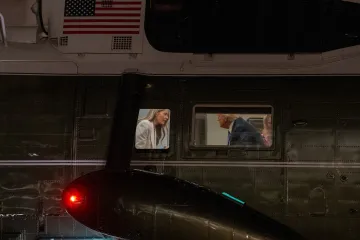 Uhvaćen trenutak svađe Donalda i Melanije u helikopteru? On prijetio, ona odmahivala