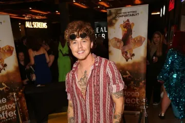 Trans pjevač iz Londona snima duete sa svojom prošlom 'ženskom' verzijom, a zvuče idilično