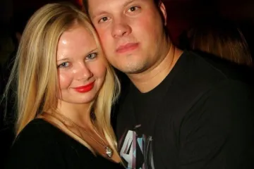 Zaljubljeni preko ušiju feštali su sve do jutra: S ovog para nitko nije skidao pogled