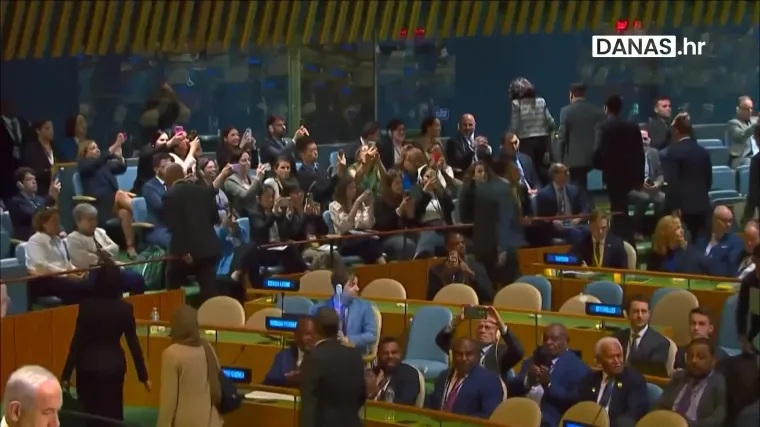 Prije govora Benjamina Netanyahua, deseci delegata napustili su dvoranu