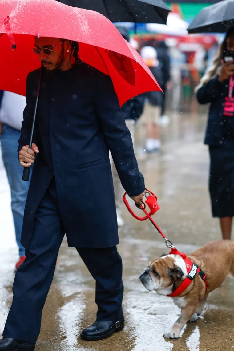 Lewis Hamilton prolazi kroz užasne trenutke: 'U komi je, ne znamo hoće li se probuditi...'