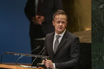 Tko je Mađar koji je opleo po Hrvatskoj? Lavrov ga odlikovao ordenom prijateljstva, Bruxelles naziva tvornicom laži