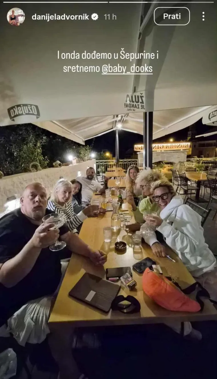 Danijelina objava u zagrljaju polugolog muškarca podigla prašinu: 'Jedini među ženama'
