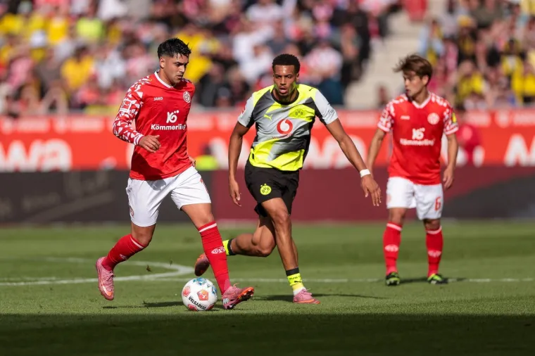 Kovač s Borussijom zadržao korak za Bayernom, Mainz pao u Dortmundu