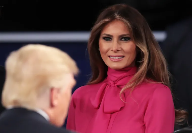 Melania Trump predstavila božične ukrase s ugraviranim potpisom: 'Zbog ljubavi prema domovini'