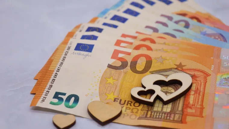 Ako ste vi i vaš partner rođeni na ove datume, živjet ćete u bogatstvu: Novca ćete imati na bacanje