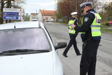 Nigerijac &scaron;okirao policiju u Vukovaru: Pazite kakve dvije vozačke im je dao