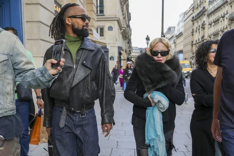 Madonna jesi li to ti? Kraljica popa uhvaćena bez šminke: 'Izgleda kao starica'