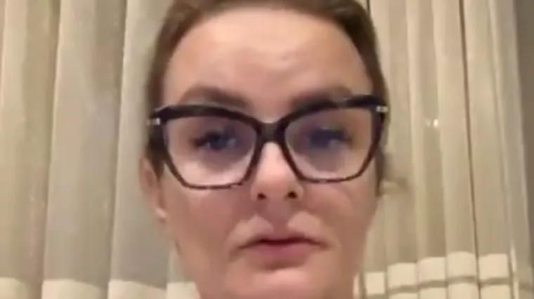 Hrvatska influencerica objavila kako sa suprugom čeka dijete pa izašla na piće s bivšim