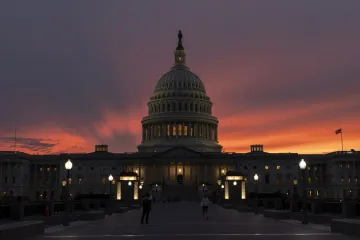 Blokirana je američka vlada! Što dalje?