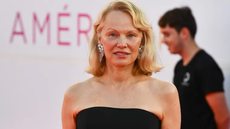 Pamela Anderson iznenadila prolaznike u New Yorku: Više ne izgleda ovako