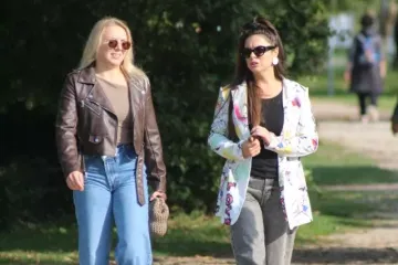 Kad su prošetale Dravom, vrijeme kao da je stalo: Prolaznici nisu mogli skinuti poglede s ovih dama