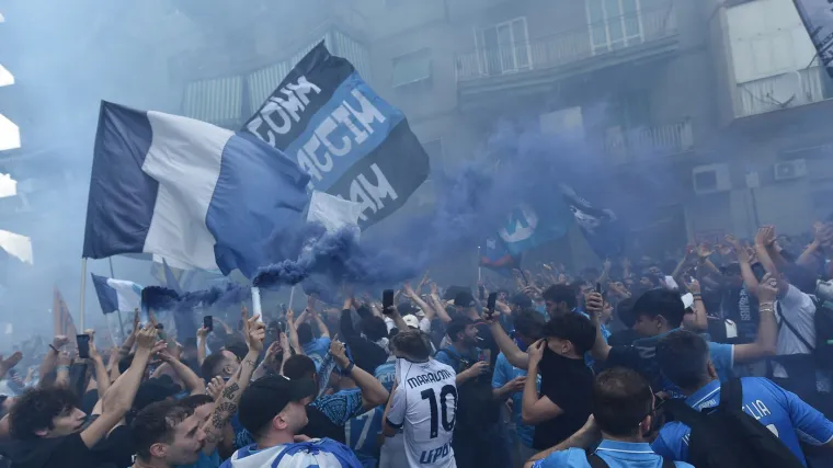 Neredi u Napulju: Navijač Sportinga završio u bolnici, dvojica Napolitanaca uhićena