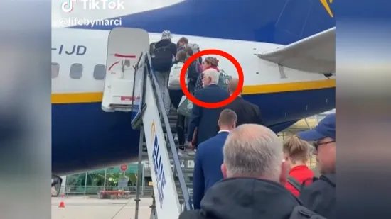 Neobičan prizor na letu iz Londona za Prag: S Ryanairom letio je predsjednik, ali nije Milanović