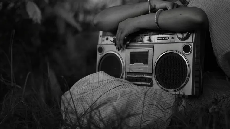 [KVIZ] Možeš li imati sve točno na pitanjima o najvećim hitovima 70-ih?