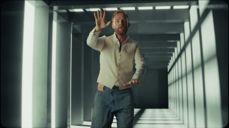 Saša Lozar novim singlom 'S nama sve počinje' unosi svjetlo u jesenske dane