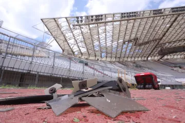 Hajdukov trening prekinut zbog oštećenja krova: Igrači su bili u opasnosti!