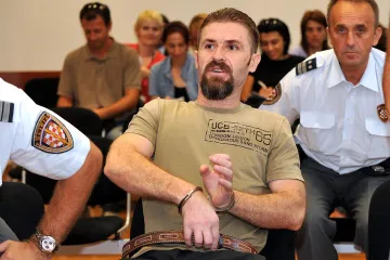 Brutalni plaćeni ubojica 'Zver' dao intervju za Dosje Jarak: Otkrio zašto je počeo ubijati