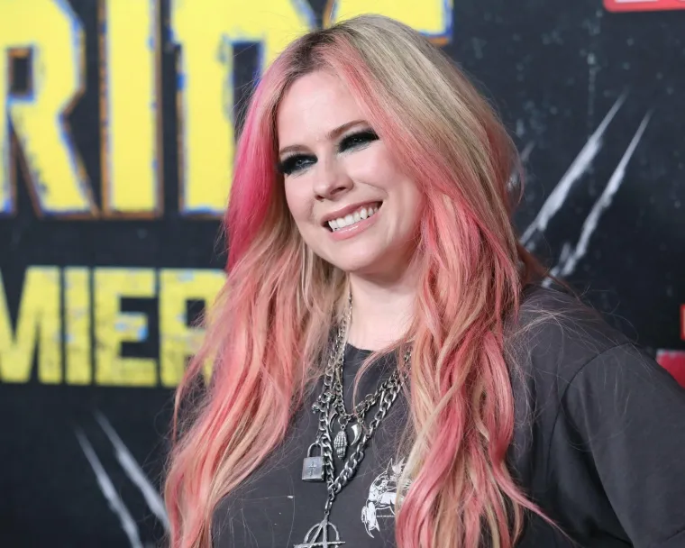 Ovo su najpoznatije svjetske celebrity teorije zavjere: Od lažirane smrti do namještenih ubojstava