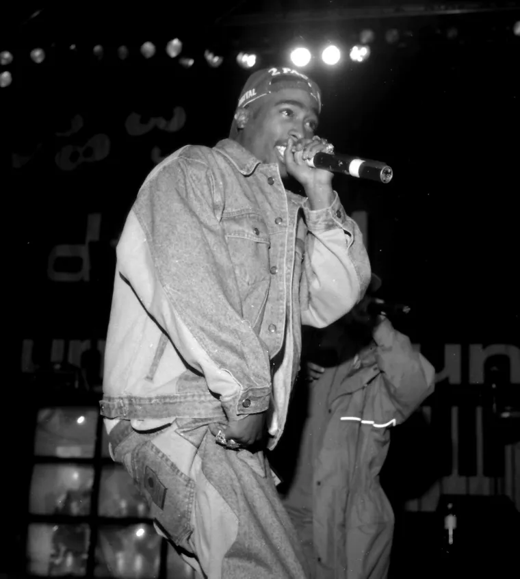 Ovo su najpoznatije svjetske celebrity teorije zavjere: Od lažirane smrti do namještenih ubojstava