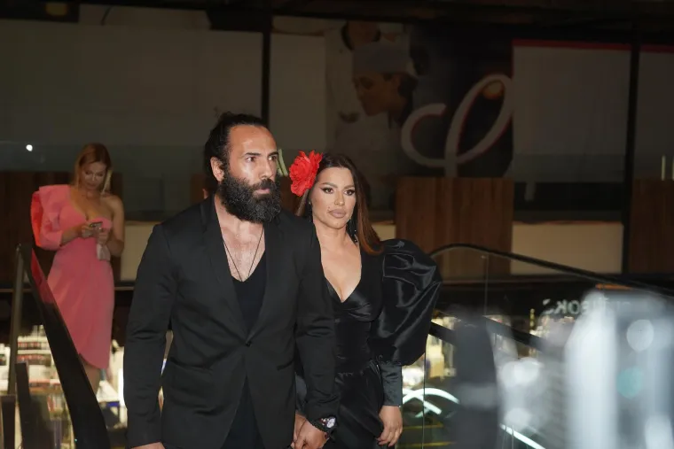 Otkriveno pravo lice pjevačice Seke Aleksić? Biv&scaron;i član benda otkrio &scaron;okantne detalje