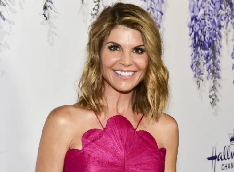 Zvijezda serije Puna kuća, Lori Loughlin, razvodi se nakon gotovo 30 godina braka
