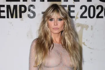 Kao od majke rođena! Heidi Klum u (gotovo) nepostojećoj haljini šokirala na Tjednu mode