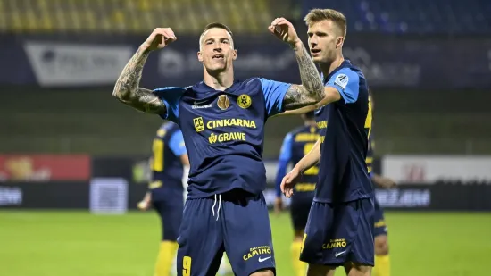 Hrvatski napadač oduševio hat-trickom, a kontroverzni trener poručio Daliću: 'Zašto ga nisi pozvao?'