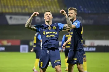 Hrvatski napadač oduševio hat-trickom, a kontroverzni trener poručio Daliću: 'Zašto ga nisi pozvao?'