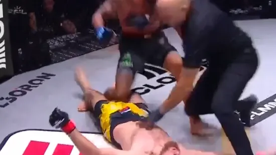 Ovakav nokaut se ne viđa često! Magomedov imao protivnika uz kavez, a onda je sjeo lakat