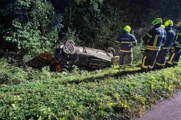 Poznati detalji teške prometne nesreće u Slavoniji: Teško ozlijeđen vozač (19), u autu vozio i maloljetnika