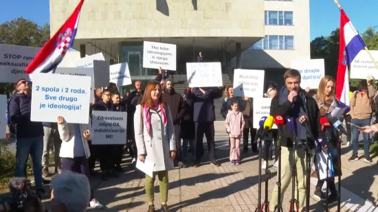 Bili smo na prosvjedu protiv 'ideološkog' zdravstvenog odgoja: 'Tomašević nam prodaje finte'