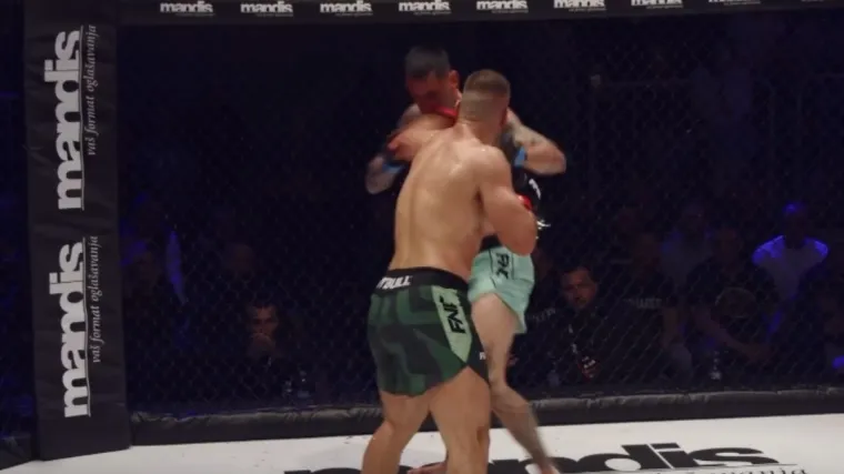 Kakav prednji direkt Nedoha: Argentinac je pao kao pokošen