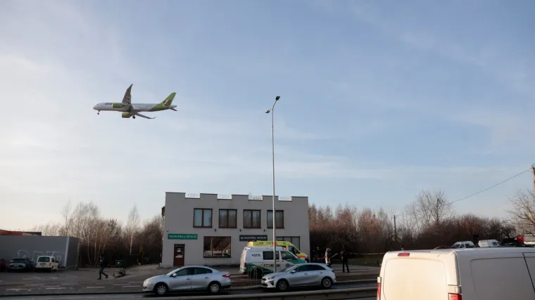 Panika zbog jezive pojave na nebu, aerodrom na granici NATO-a bio zatvoren satima