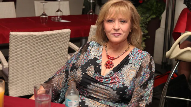 Objava koja slama srce: Meri Cetinić prisjetila se prerano preminule kćeri Ivane