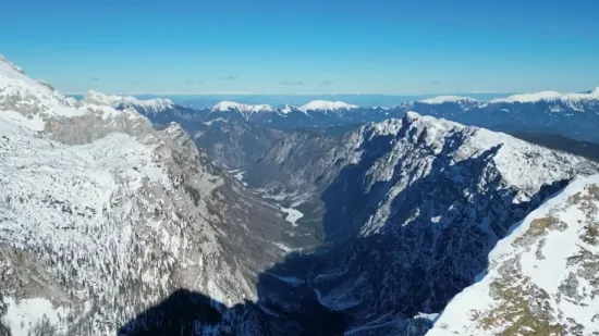 Stručnjak za lavine: 'Nisu uobičajene za ovo doba godine, a kritična masa snijega i vjetra učinila je ovu kobnom'