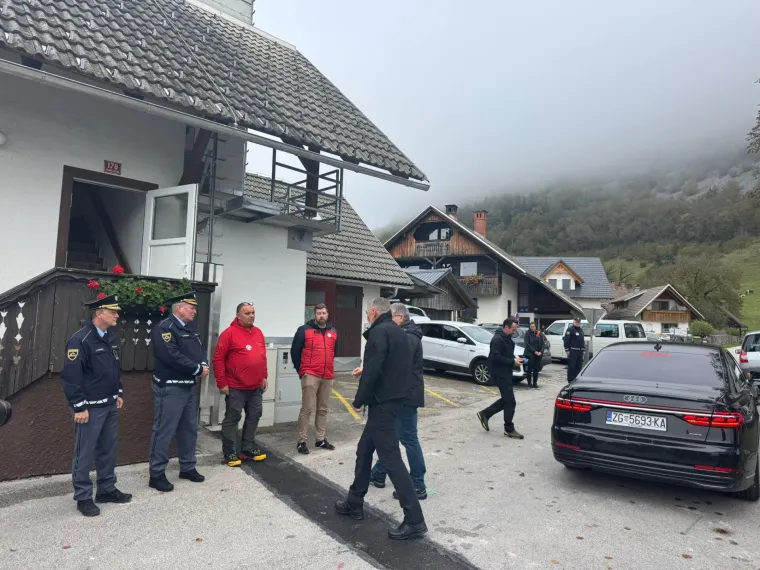 Tijela stradalih prebacili u Ljubljanu, poruke prijatelja slamaju srce: 'Zajedno i u vječnosti'