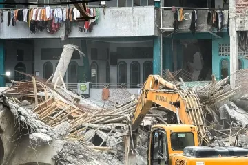 Crne sumnje se obistinile: Broj mrtvih nakon urušavanja škole porastao na 50