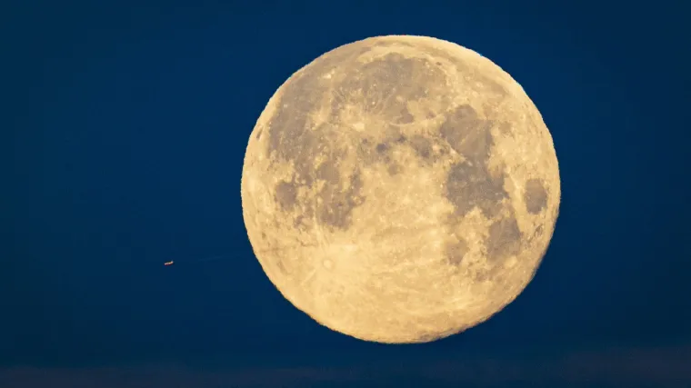 Stiže Lovački pun Mjesec: Ovi znakovi prolazit će kroz teške promjene, neke čekaju i prekidi veza