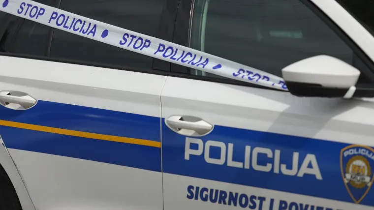 Napao mladića i zapalio mu auto pa se okomio na ženu (50): Brutalno ju je pretukao